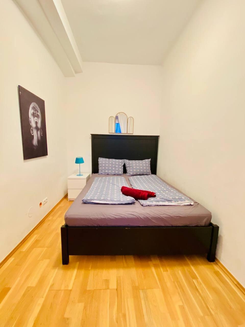 Family Apartment Th8 8 Wenen Buitenkant foto