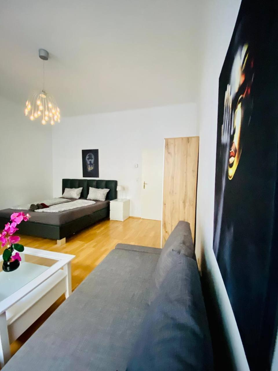 Family Apartment Th8 8 Wenen Buitenkant foto