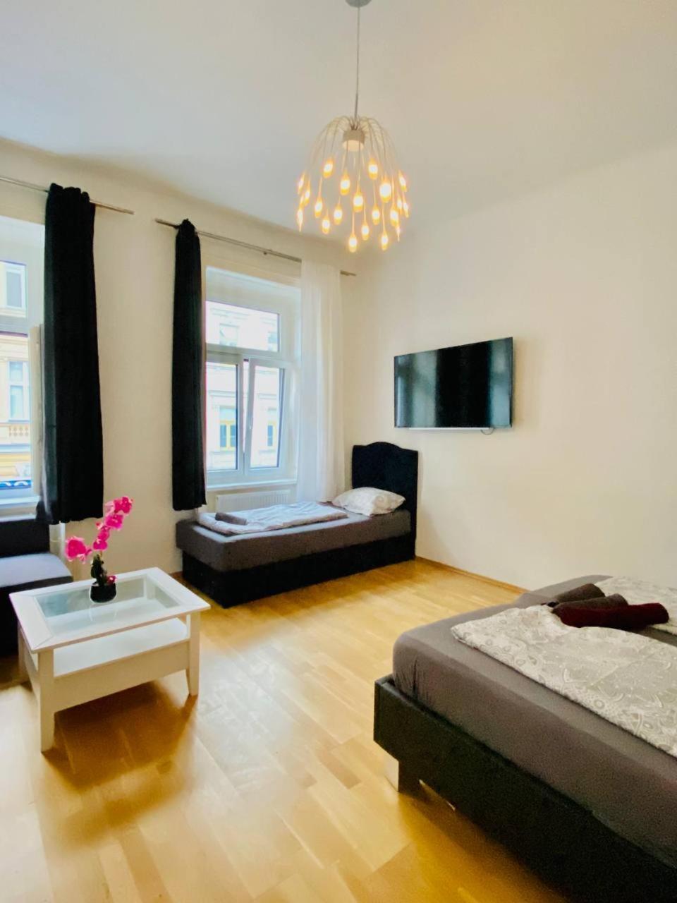 Family Apartment Th8 8 Wenen Buitenkant foto