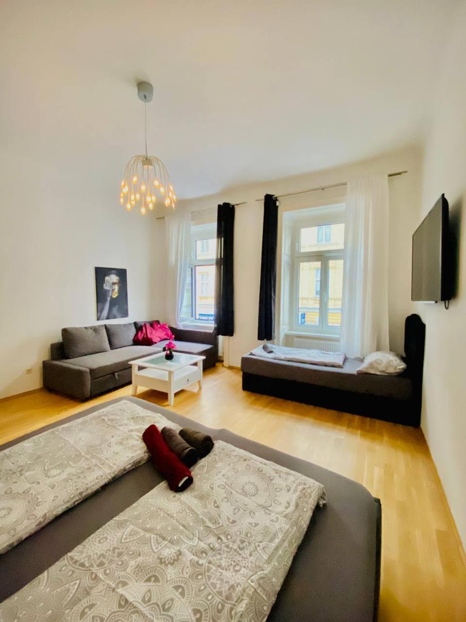 Family Apartment Th8 8 Wenen Buitenkant foto