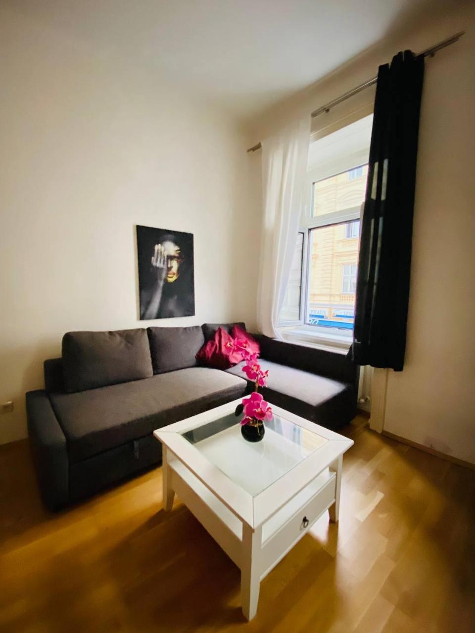 Family Apartment Th8 8 Wenen Buitenkant foto