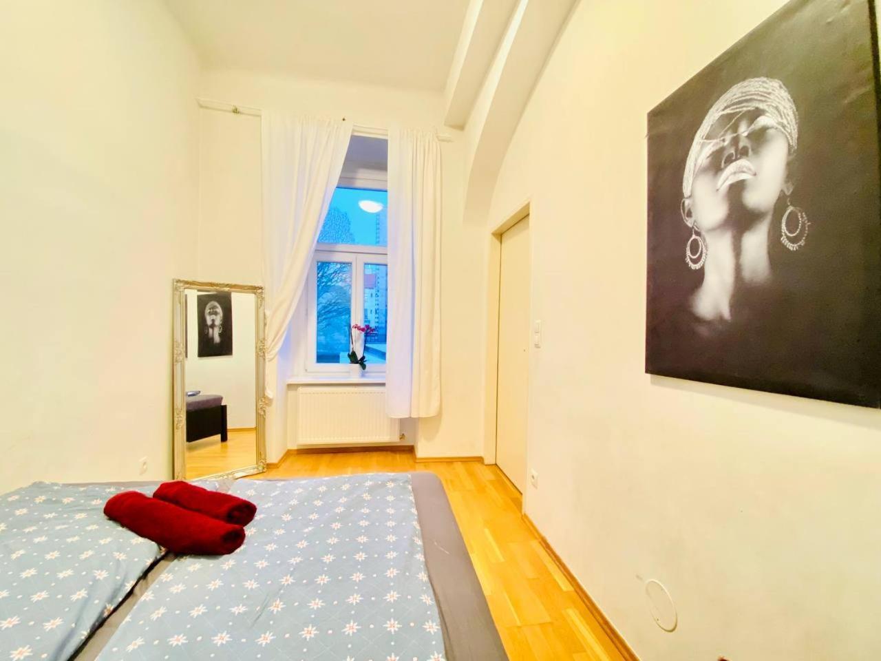 Family Apartment Th8 8 Wenen Buitenkant foto