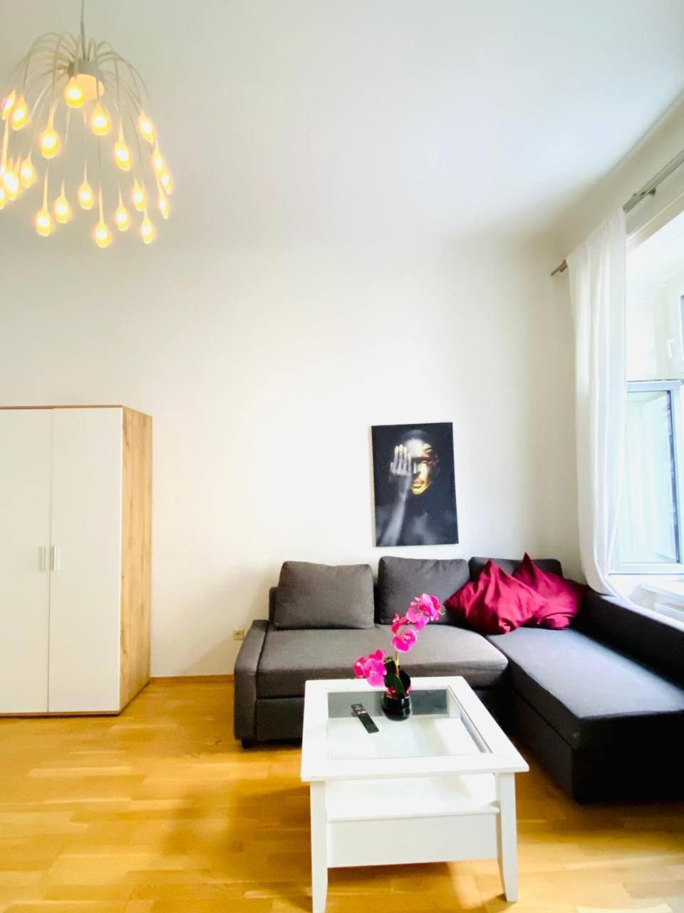 Family Apartment Th8 8 Wenen Buitenkant foto